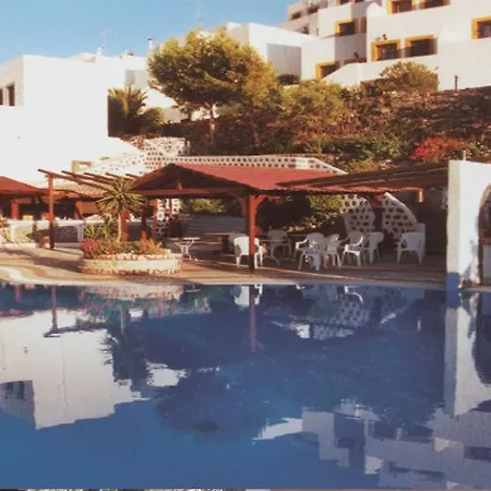 Romeos Hotel Skala (Patmos)