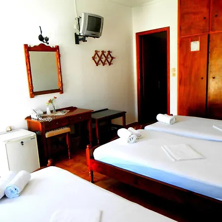 Romeos 3* Skala (Patmos)