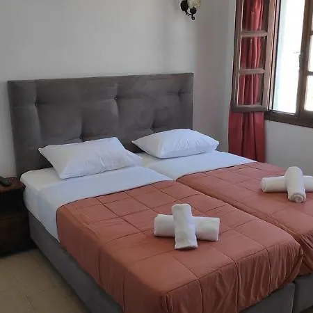 Romeos Hotel 3*
