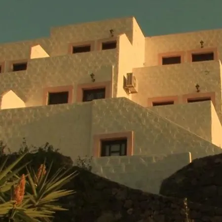 Hotel Romeos 3*