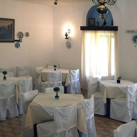 Romeos Hotel 3*