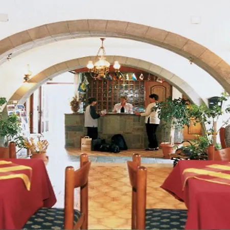 Romeos Hotel 3*