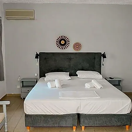 Romeos Hotel