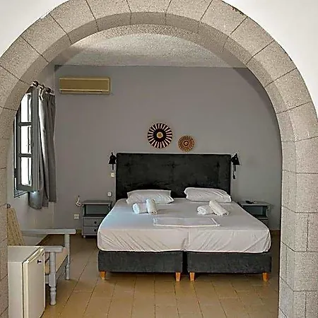 Romeos Hotel