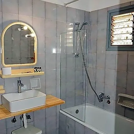 Hotel Romeos 3*