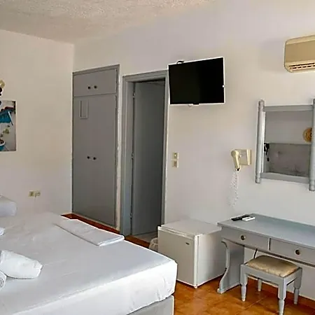 Hotel Romeos 3*